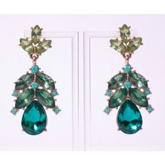 Banana Republic Jewelry - Banana Republic Women's Emerald Green Crystal Cabochon Garlands Earrings NWT 68
